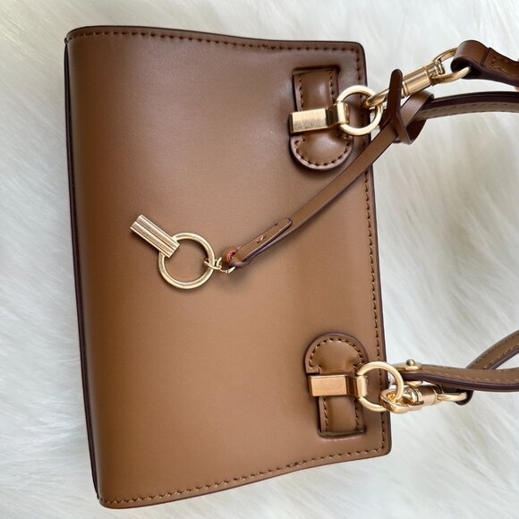 Tory Burch Small Crossbody Bag! - Picture 6 of 7